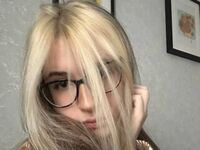 adult webcam KiraRihand
