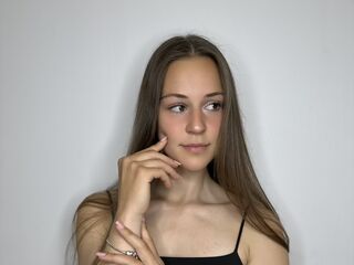 naked camgirl fingering pussy LarissaRodina