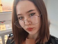 fingering LiliSky