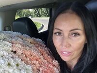 naked girl with live cam fingering LipaWild