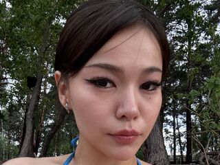 naughty camgirl fingering shaved pussy LisabethHal