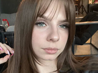 shaved pussy webcam LoiseHarington