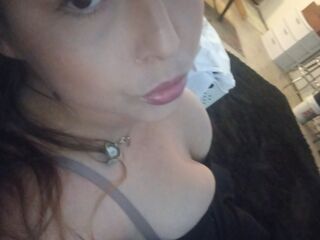 cam slut photo LolaLoced