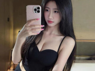 camslut topless LouiseEve