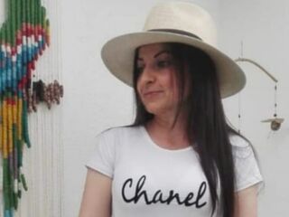 free chatroom MarthaFran