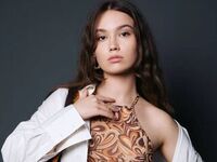 free nude live show MauraHoese