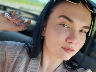 camwhore fingering shaved pussy MelindaHeid