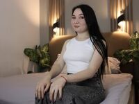 camwhore masturbating with dildo MelissaNets