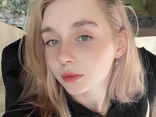 cam slut chat room MiaMerek