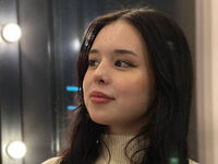 webcam babe chat room MikiPellon