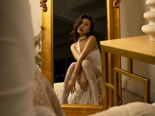 masturbating camgirl NallyKim