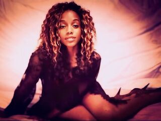 naughty camgirl fingering pussy NatalieGainer