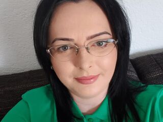 girl fingering bald pussy Pansela