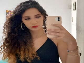 girl webcam PattieWilson