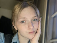 cam girl masturbating with sextoy PiaFykes