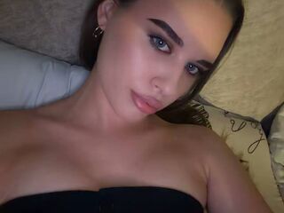 webcam girl chat RhiannonJumper