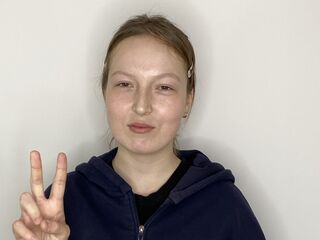 camwhore shaved pussy RosendaGaro