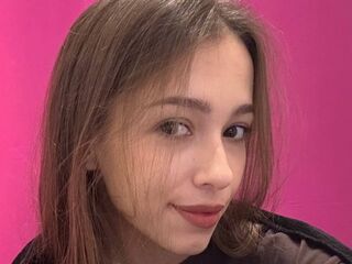 cam girl playing with dildo RuthOtte