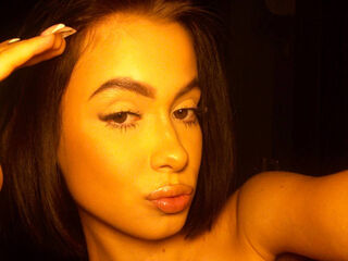 hot chatroom RuthieMichieli