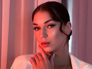 topless webcamgirl SachikoLumley