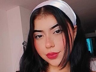 fingering camwhore SalomeKio