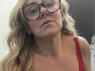 cybersex chatroom SophiaHillUk