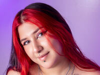 fingering camslut SusiWild