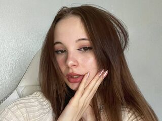 live webcam model VeronaHewlett