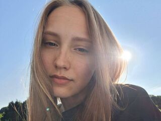 nude camgirl photo WanitaLoeppky
