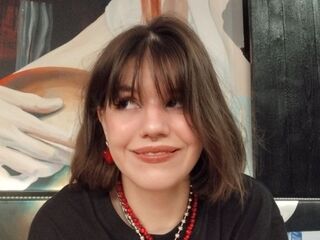 webcam strip tease show WonderAlice
