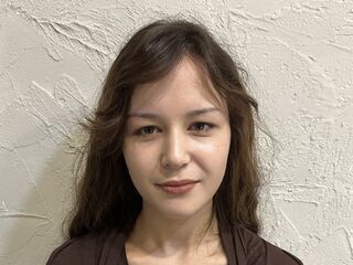 camgirl masturbating with vibrator YokoLisa